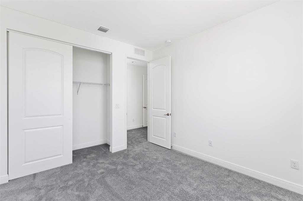 6947 Pines Circle, Unit 21 Pompano Beach, FL 33073 - Photo 26 of 31 a view of an empty room