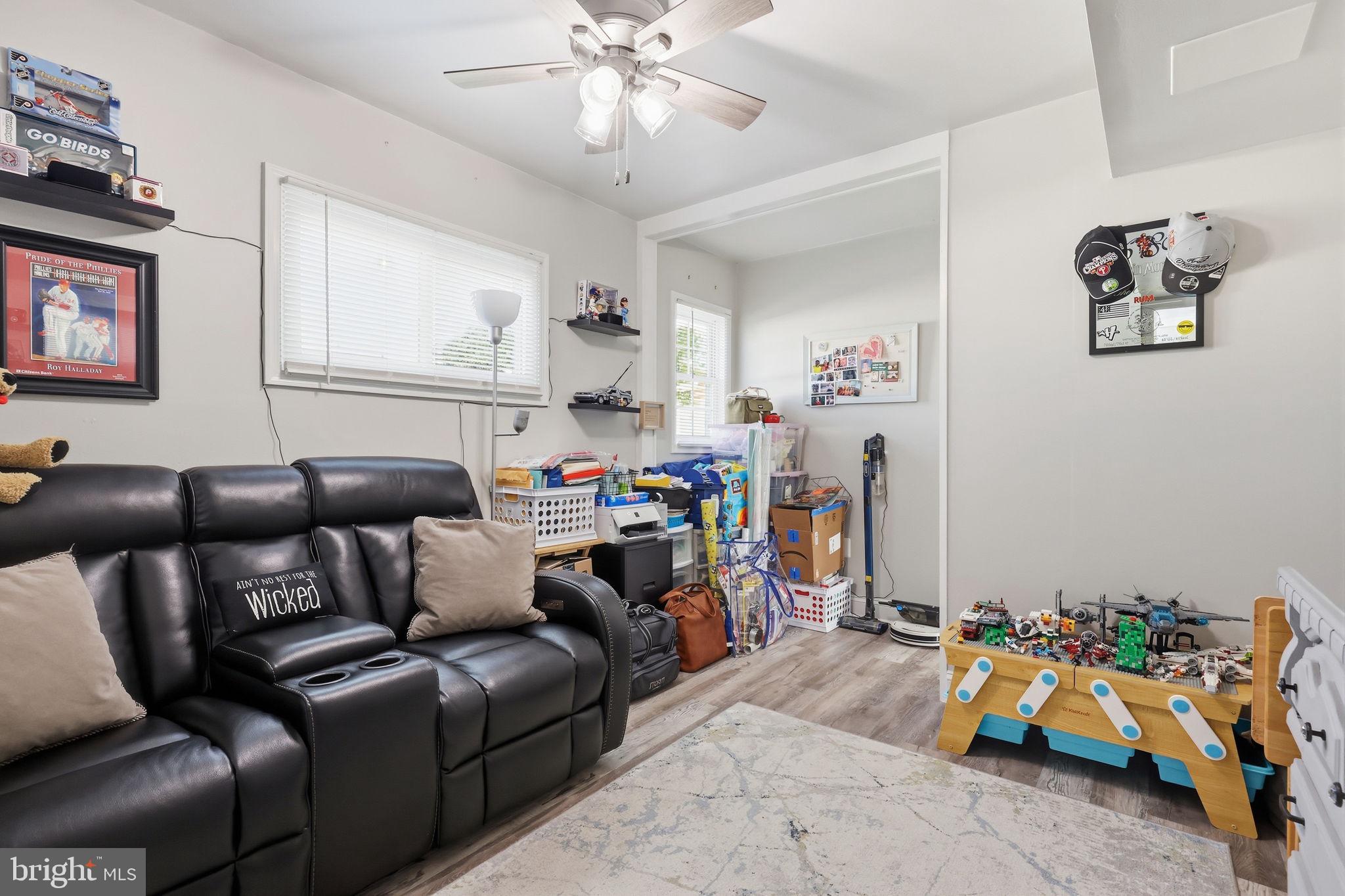 2808 Norcom Road Philadelphia, PA 19154 - Photo 20 of 37 Family Room/3rd Bedroom