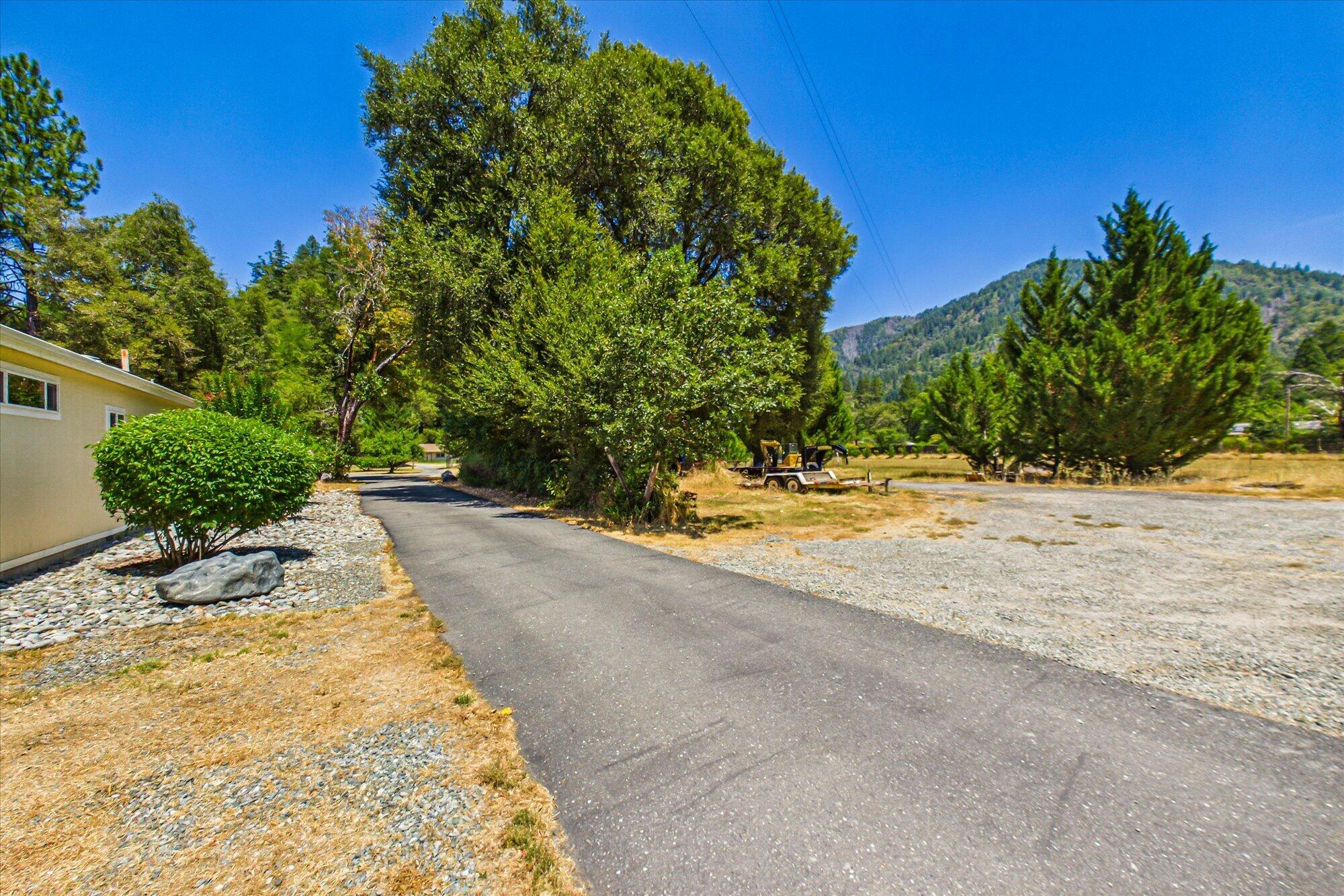 320 Patterson Road Willow Creek, CA 95573 - Photo 35 of 57