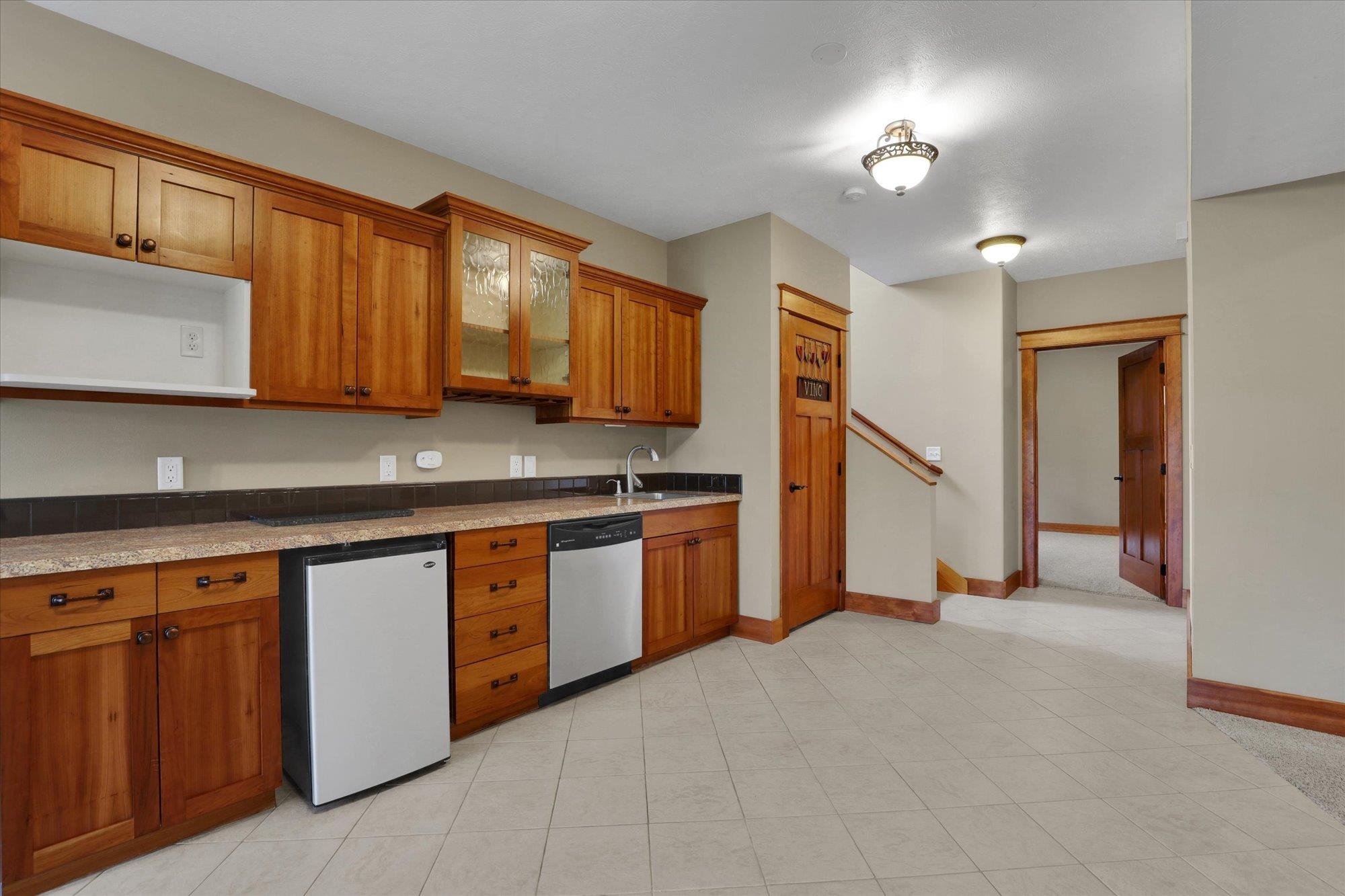 8615 East Lindgren Road Spokane, WA 99217 - Photo 24 of 49