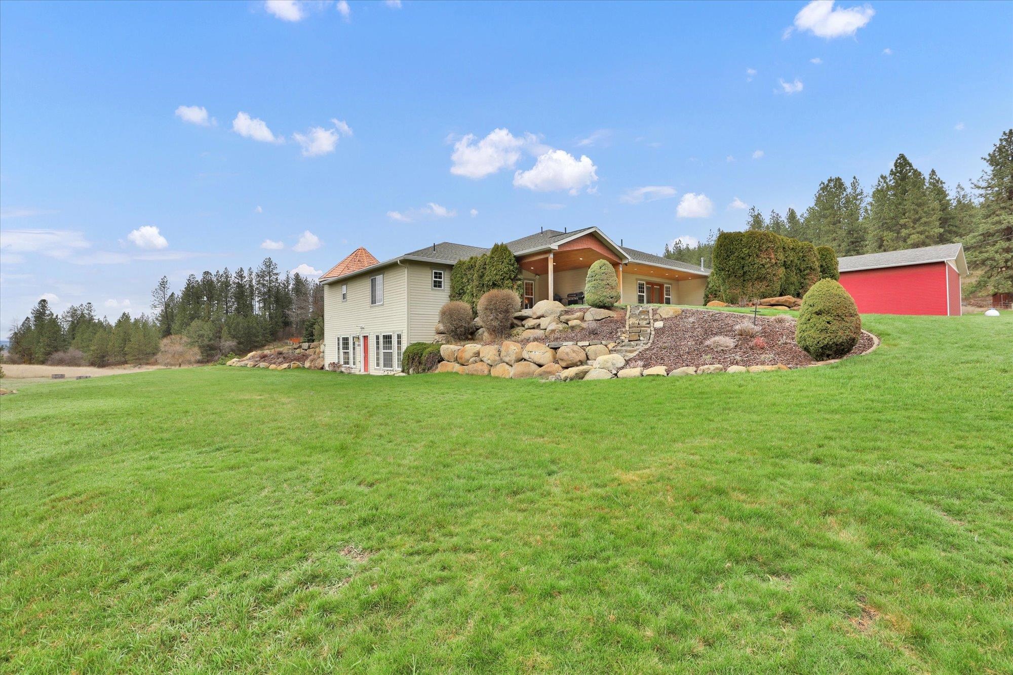 8615 East Lindgren Road Spokane, WA 99217 - Photo 3 of 49