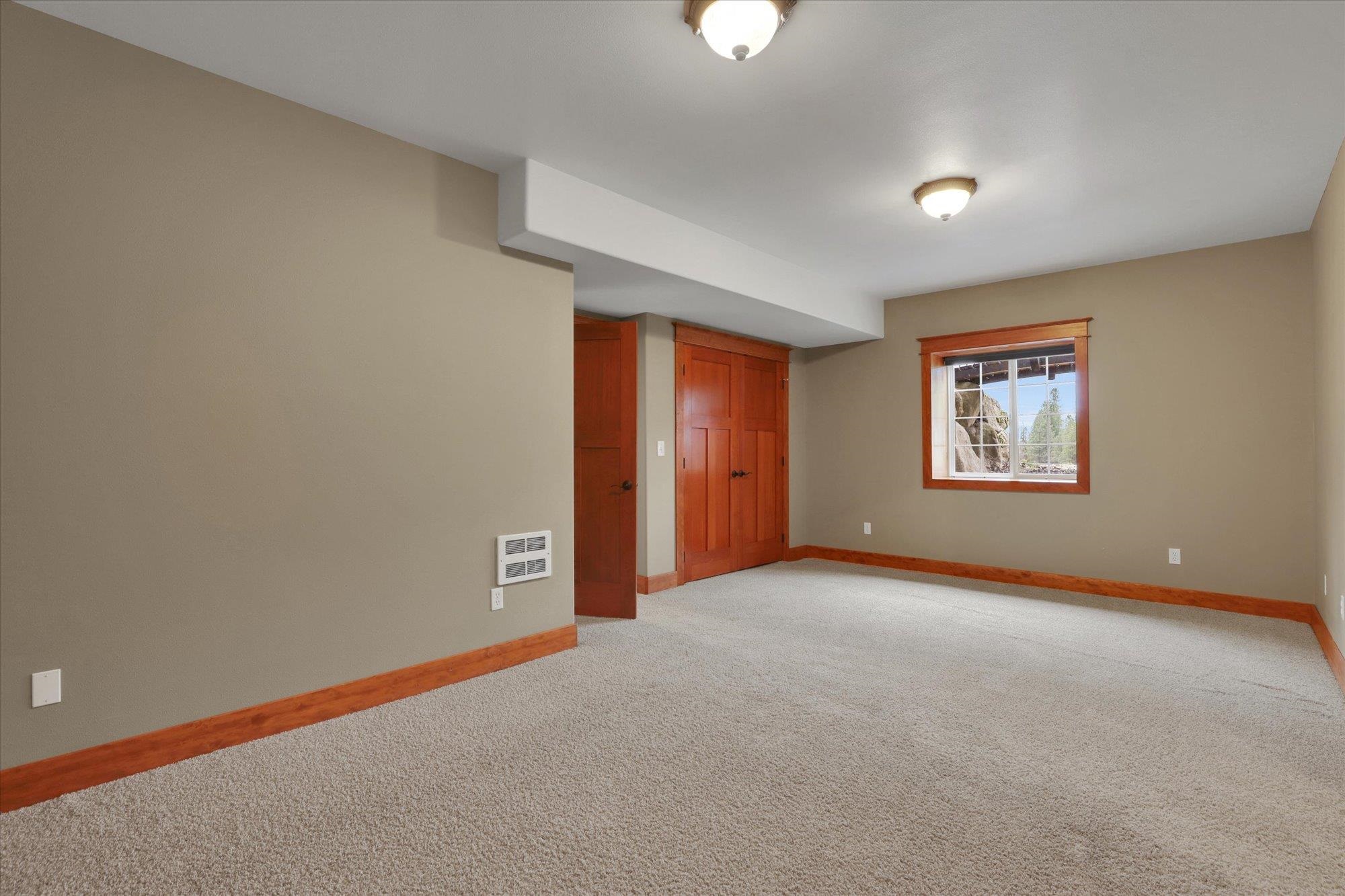 8615 East Lindgren Road Spokane, WA 99217 - Photo 31 of 49