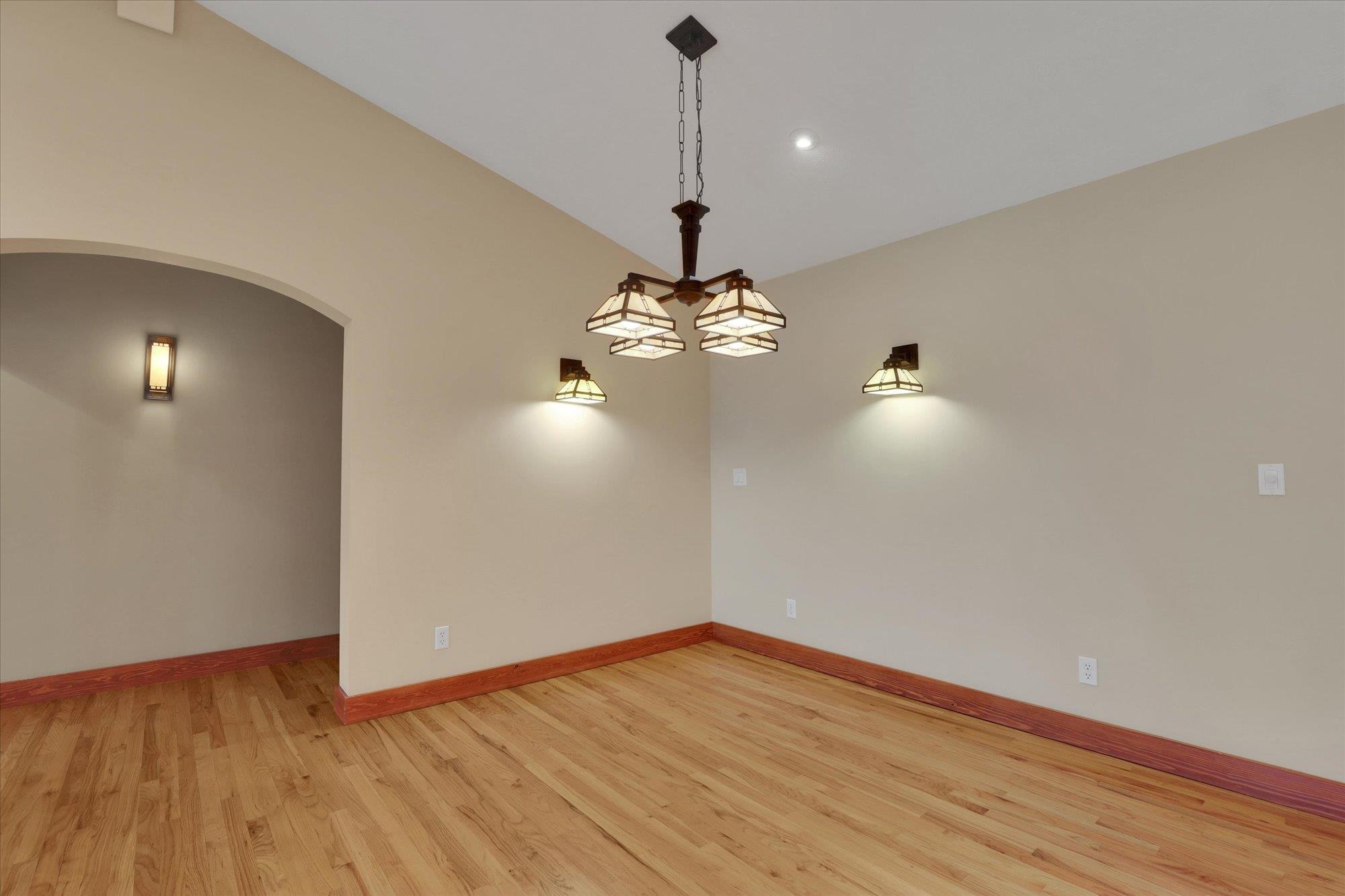 8615 East Lindgren Road Spokane, WA 99217 - Photo 7 of 49