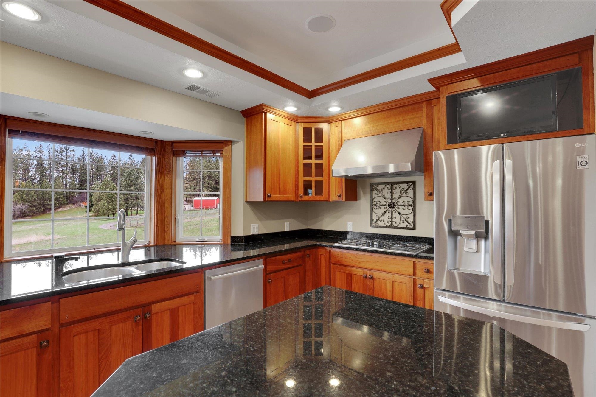 8615 East Lindgren Road Spokane, WA 99217 - Photo 9 of 49