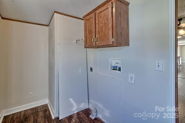 9552 Flat Creek Road Kershaw, SC 29067 - Photo 41 of 47 a bathroom with a shower