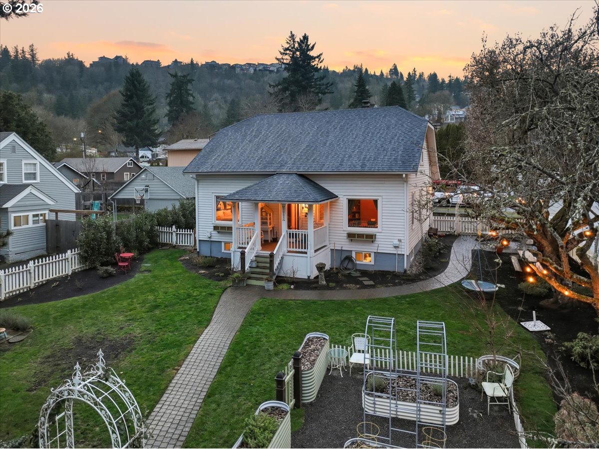 2207 Southwest 6th Avenue Camas, WA 98607 - Photo 1 of 47