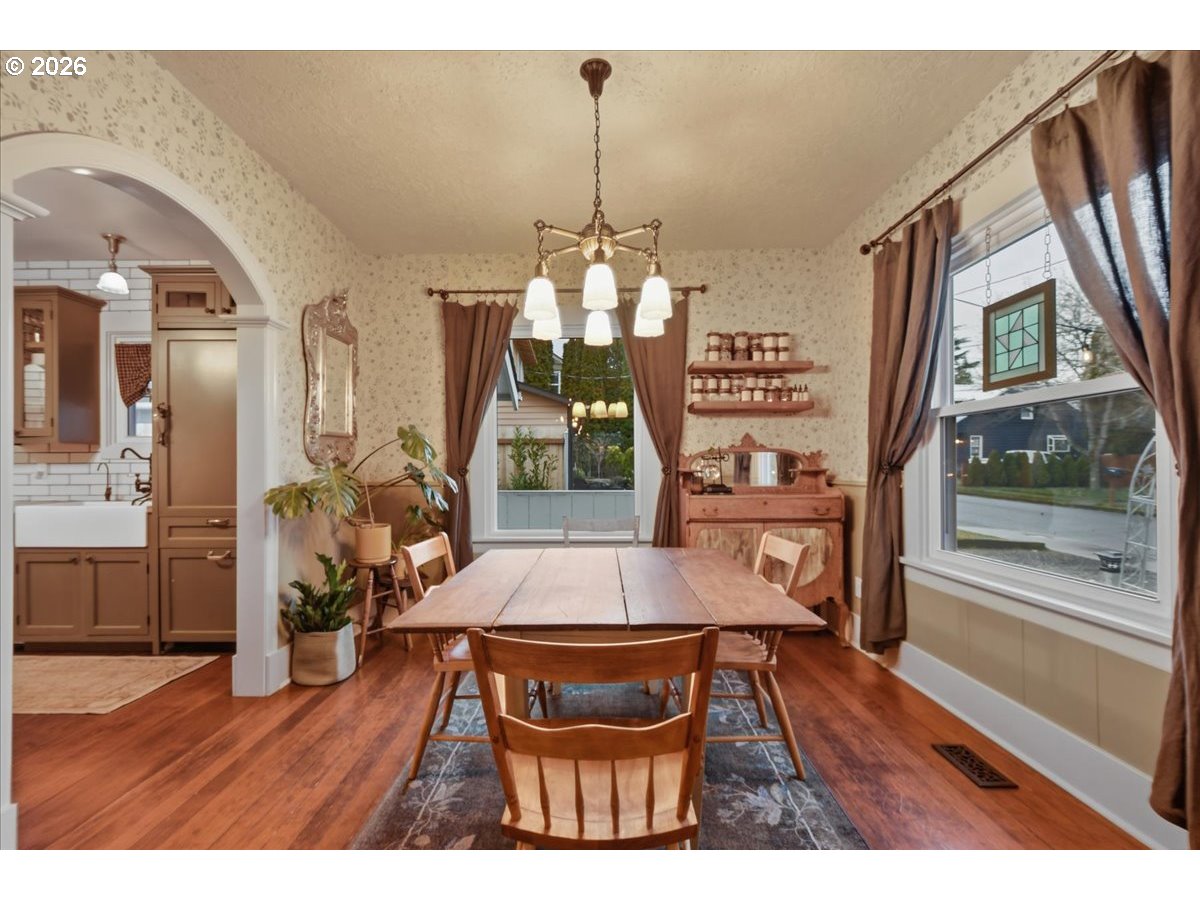 2207 Southwest 6th Avenue Camas, WA 98607 - Photo 12 of 47