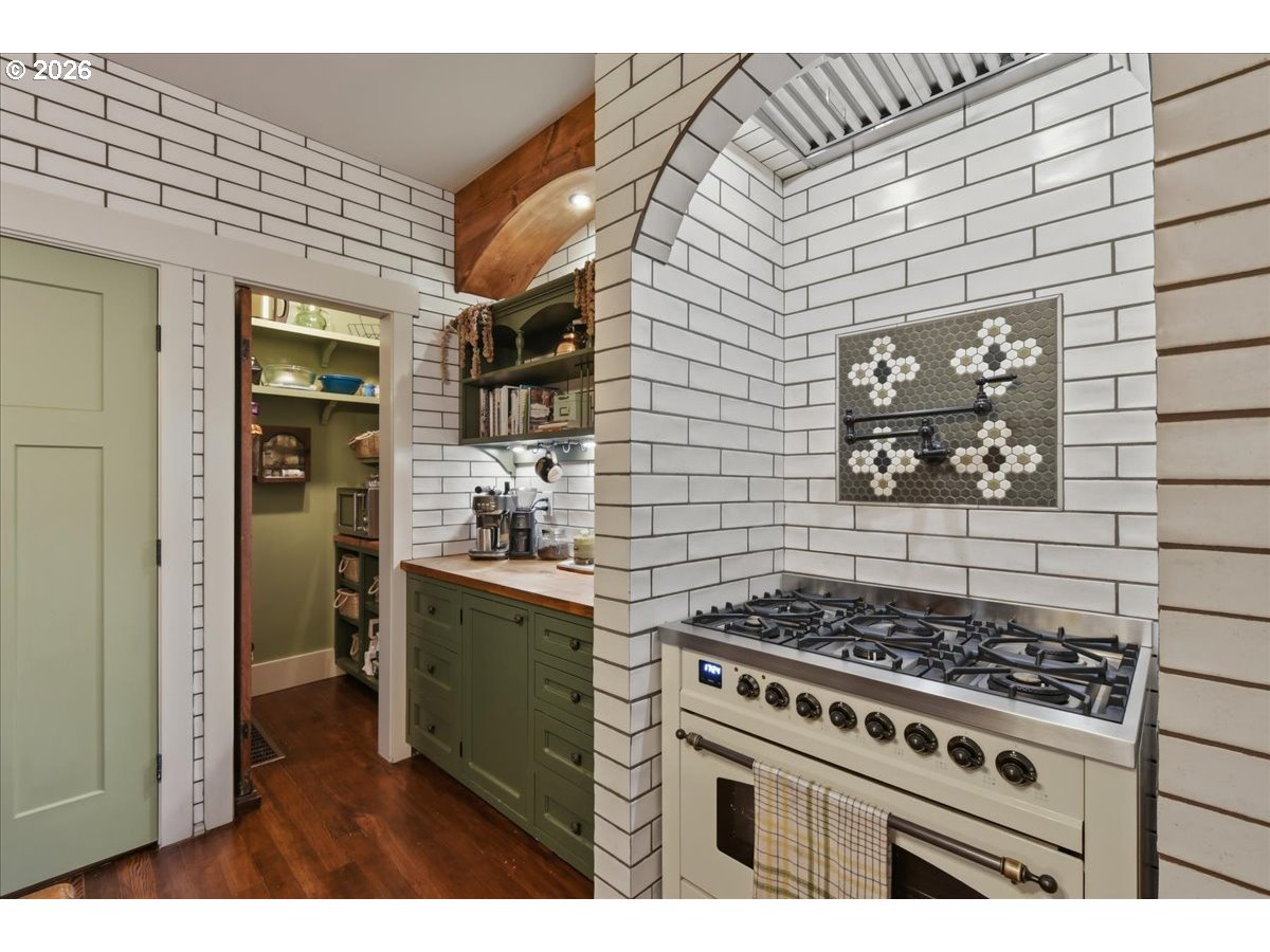 2207 Southwest 6th Avenue Camas, WA 98607 - Photo 15 of 47