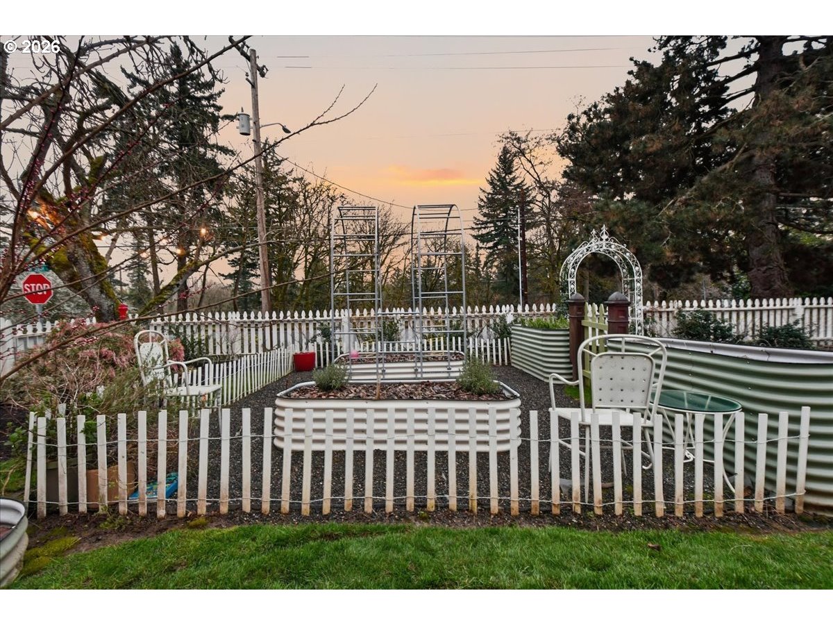 2207 Southwest 6th Avenue Camas, WA 98607 - Photo 36 of 47