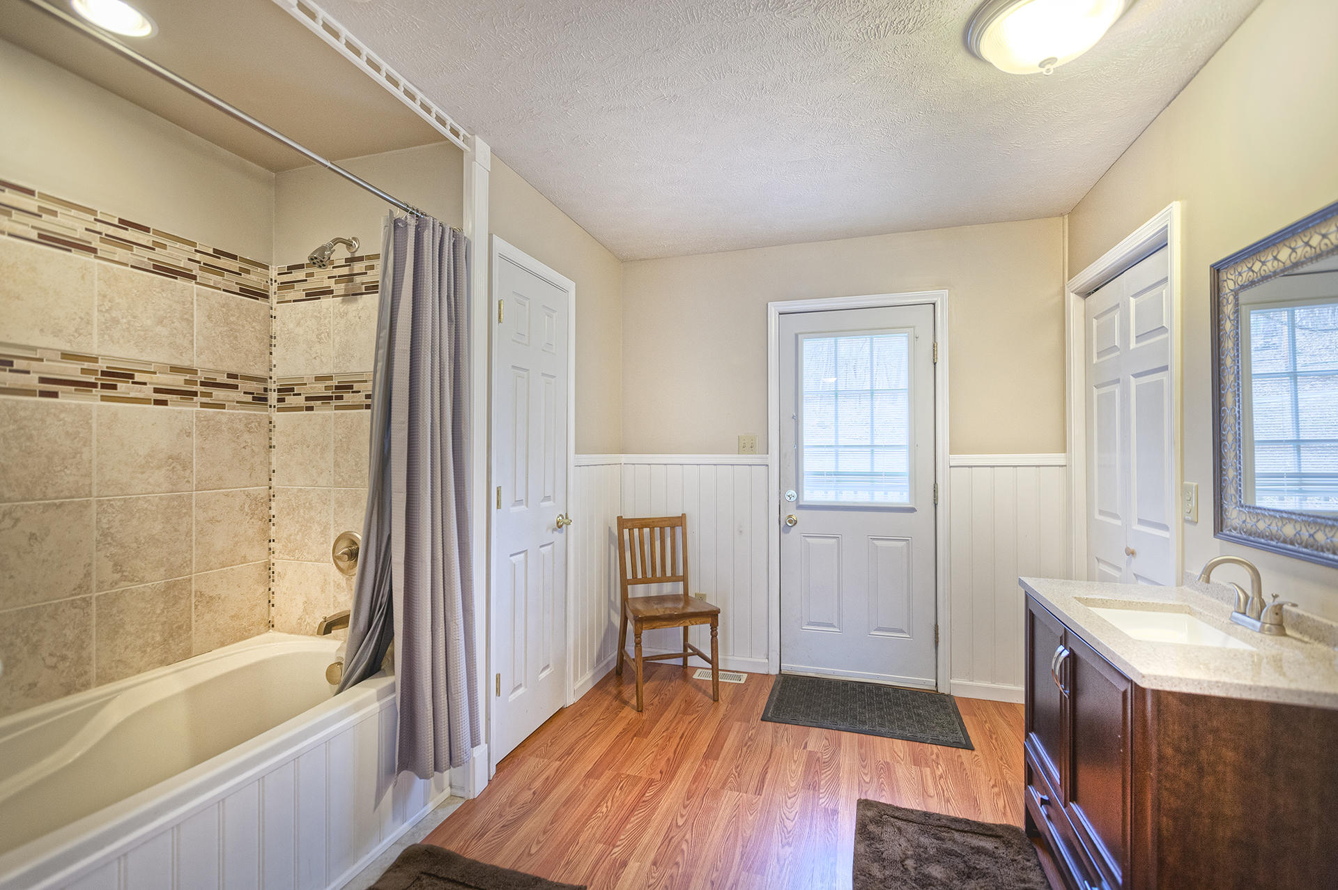 699 Highland Lake Road Union Hall, VA 24176 - Photo 13 of 33 a bathroom with a bathtub and a sink