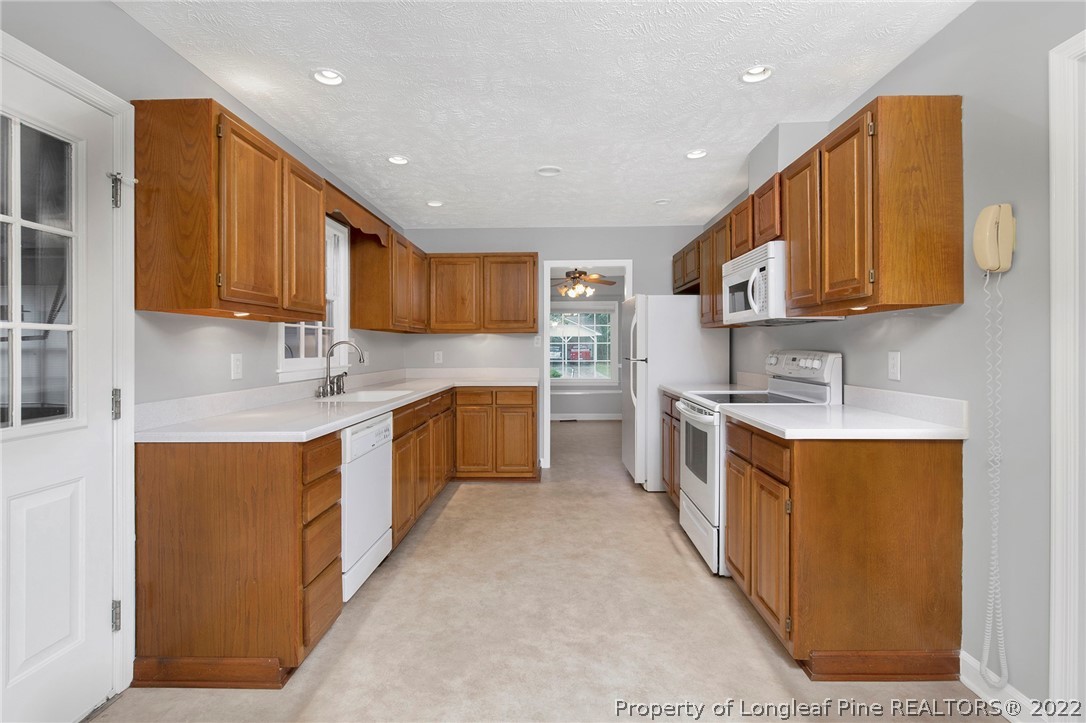 3065 Westminster Road Lumberton, NC 28360 - Photo 12 of 31 Gallery Image 12