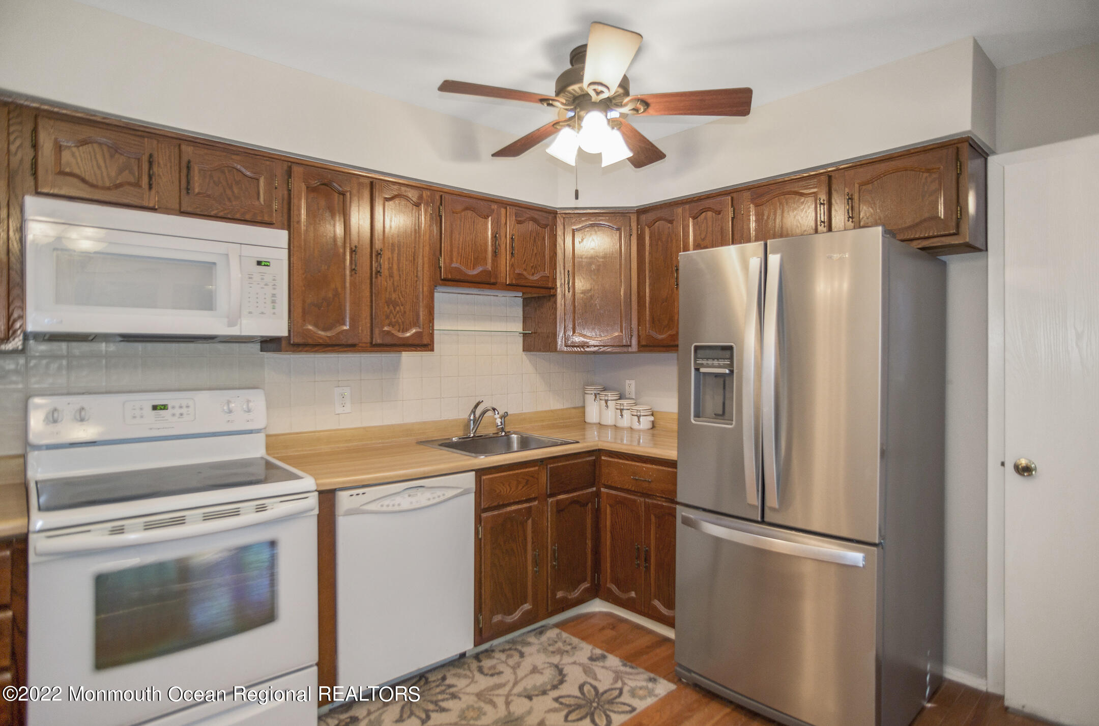 159 Sunset Road Whiting, NJ 08759 - Photo 9 of 22 Kitchen