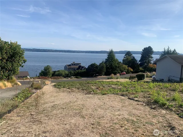 $350,000 | 25807 Gold Beach Drive Southwest, Vashon, WA 98070