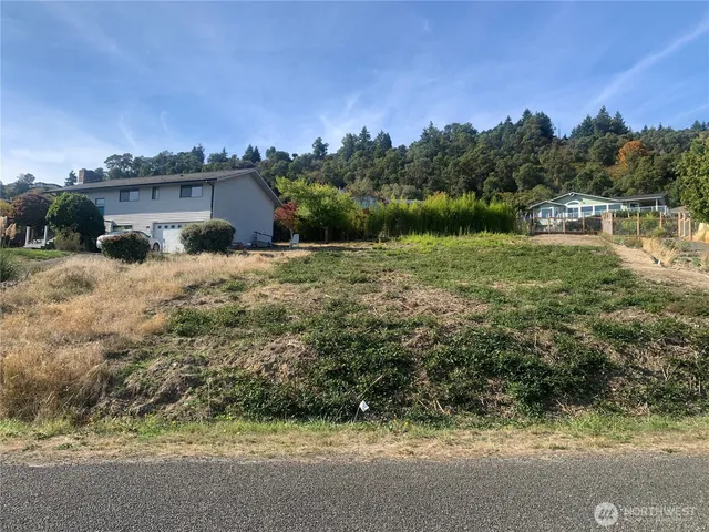$350,000 | 25807 Gold Beach Drive Southwest, Vashon, WA 98070