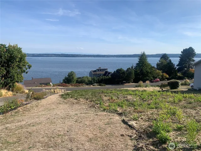 $350,000 | 25807 Gold Beach Drive Southwest, Vashon, WA 98070