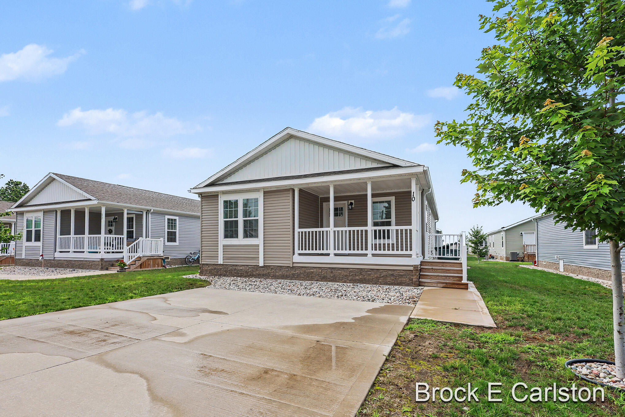 1283 East Ellis Road, Unit 10 Muskegon, MI 49441 - Photo 2 of 15 QJ1A3458