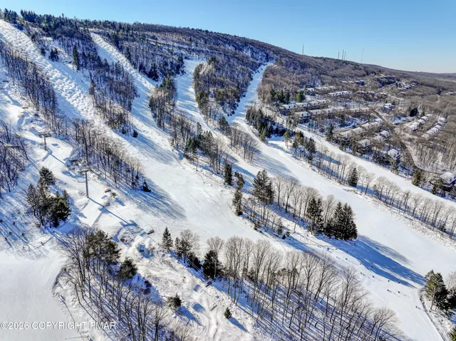 a picture of city view