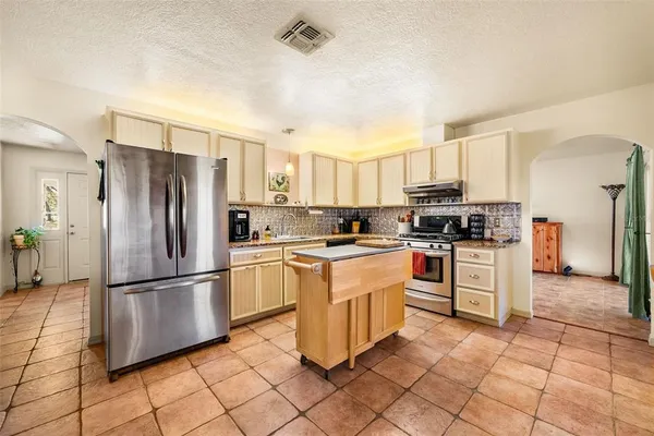 $629,900 | 7450 Highway 121, Morriston, FL 32668