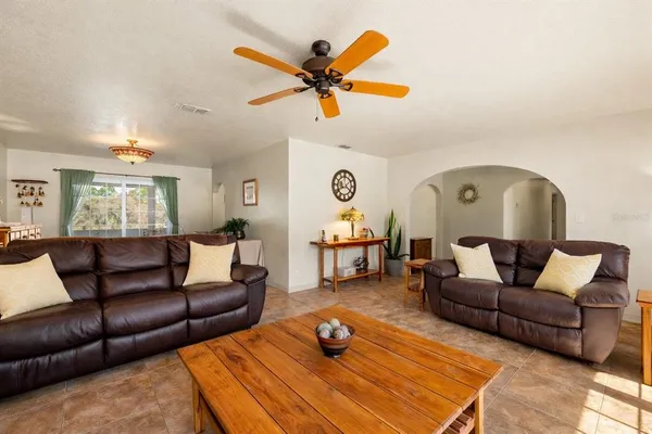 $629,900 | 7450 Highway 121, Morriston, FL 32668