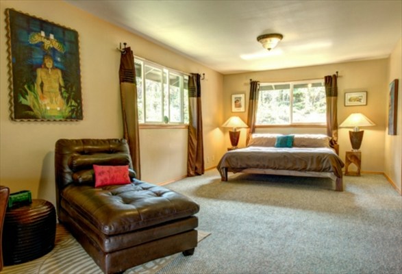 11-3125 Kaleponi Road Mountain View, HI 96771 - Photo 21 of 25 a bedroom with a bed and window