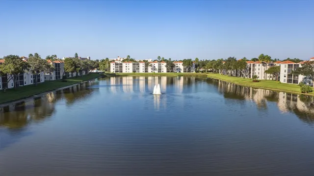 $389,900 | 6121 Pointe Regal Circle, Unit 301, Delray Beach, FL 33484