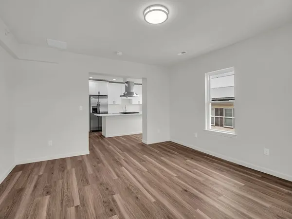 $3,200 | 12 Alpine Street, Unit 1, Worcester, MA 01610