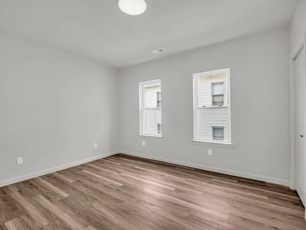 $3,200 | 12 Alpine Street, Unit 1, Worcester, MA 01610