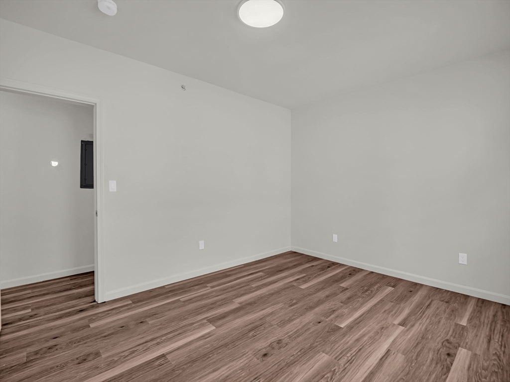 12 Alpine Street, Unit 1 Worcester, MA 01610 - Photo 16 of 33