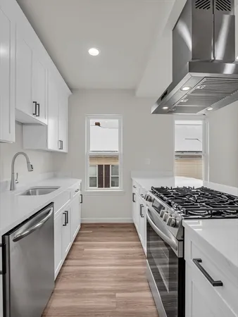 $3,200 | 12 Alpine Street, Unit 1, Worcester, MA 01610