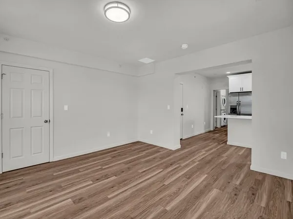 $3,200 | 12 Alpine Street, Unit 1, Worcester, MA 01610