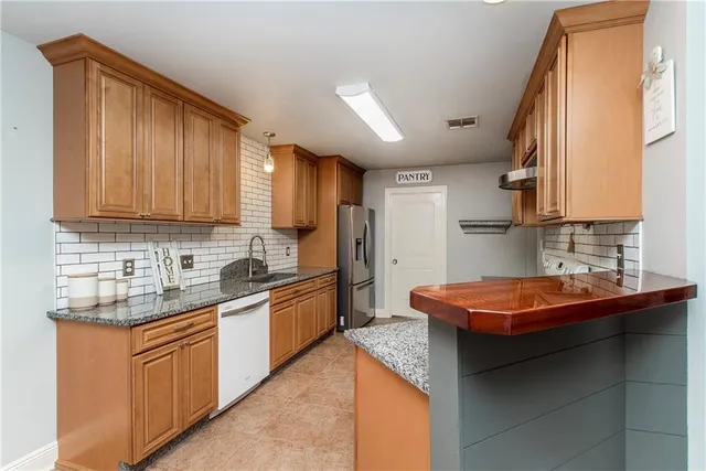 $278,000 | 28320 Ridge Lane, Springfield, LA 70462