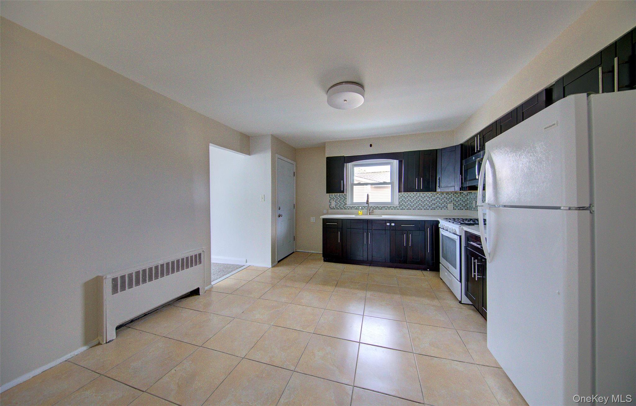 1322 G Street, Unit 2 Valley Stream, NY 11580 - Photo 4 of 12