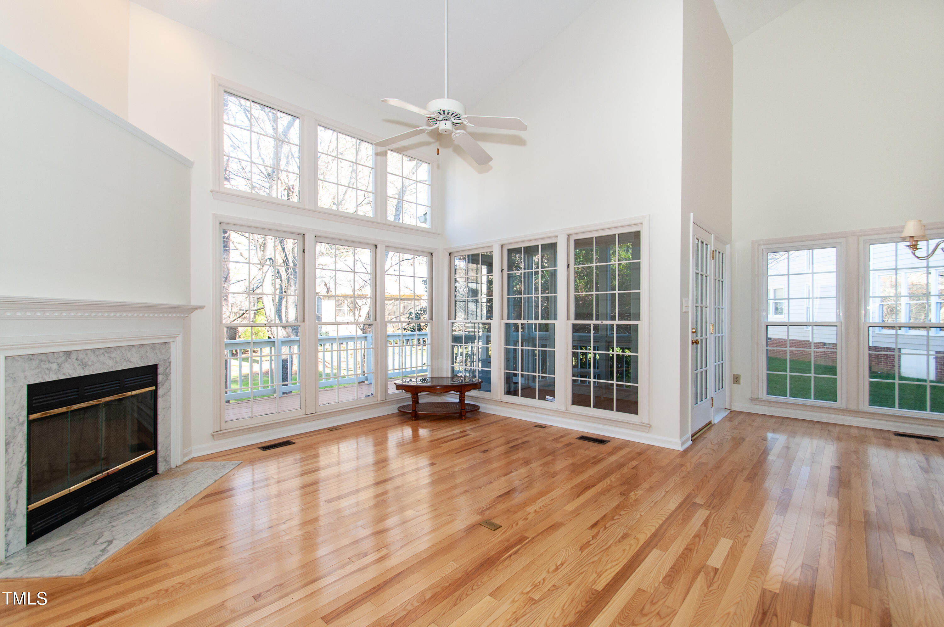 27 Renwick Court Raleigh, NC 27615 - Photo 16 of 49 Living room