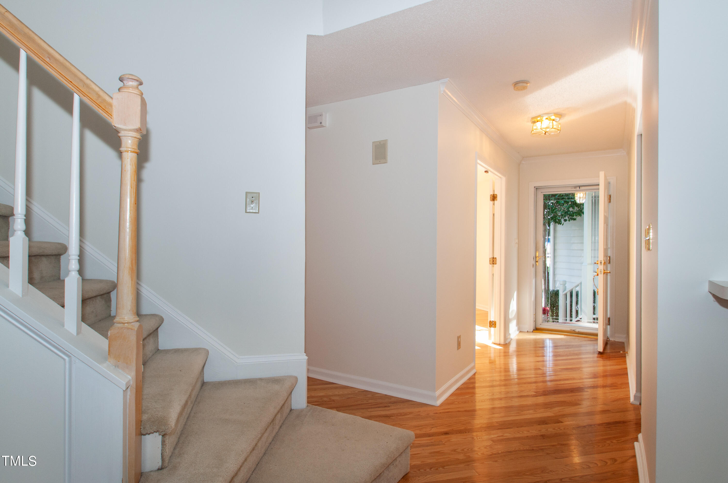 27 Renwick Court Raleigh, NC 27615 - Photo 10 of 49 Foyer