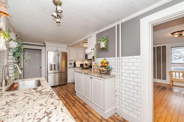 $685,000 | 1088 State Road, Eliot, ME 03903
