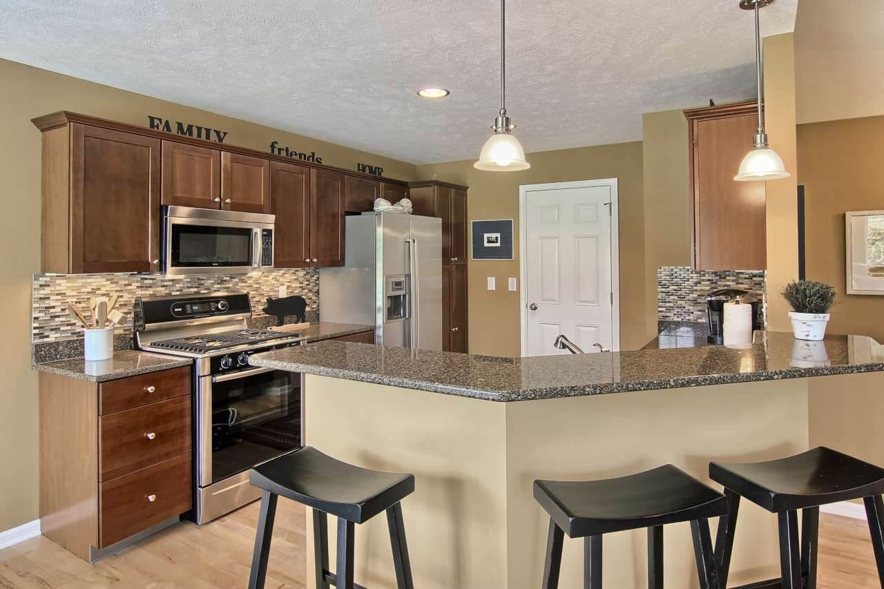 574 Strohm Road Traverse City, MI 49696 - Photo 10 of 34 1824116-9.JPG