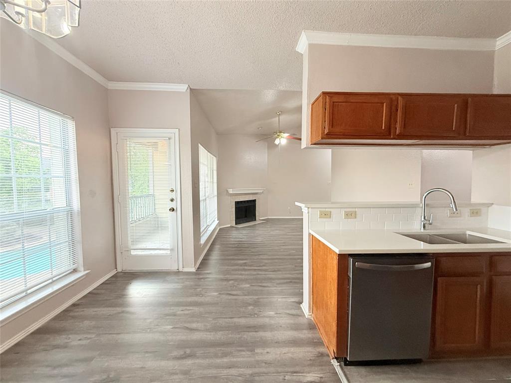 4115 Esters Road, Unit 704 Irving, TX 75038 - Photo 4 of 14 Gallery Image 4