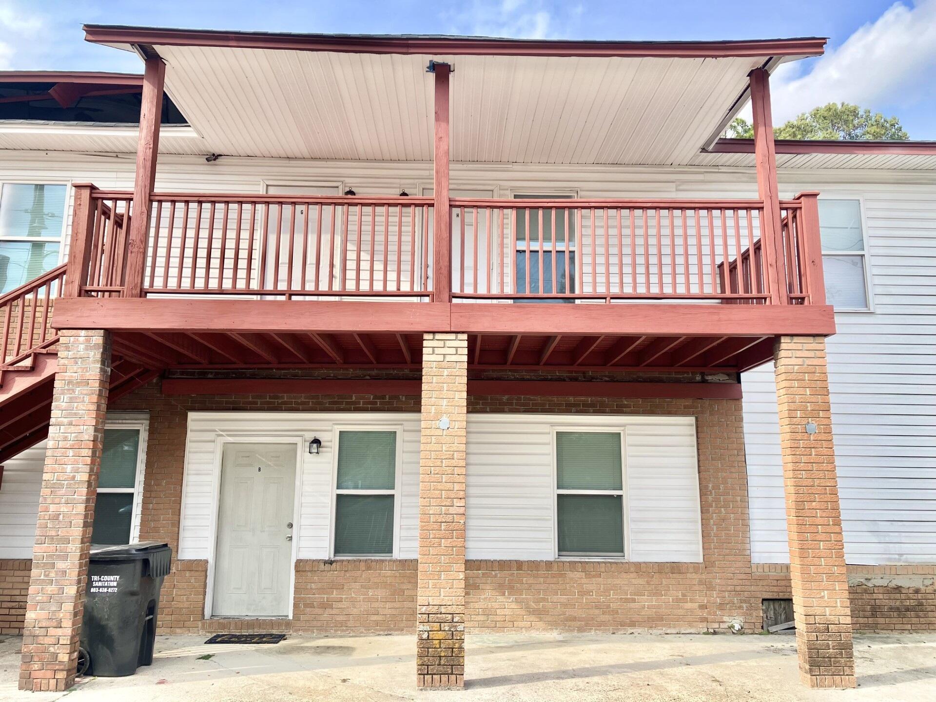 2491 Russell Street Orangeburg, SC 29115 - Photo 3 of 17 b27be2a1-e013-4b2a-8b70-8e351dd2a673