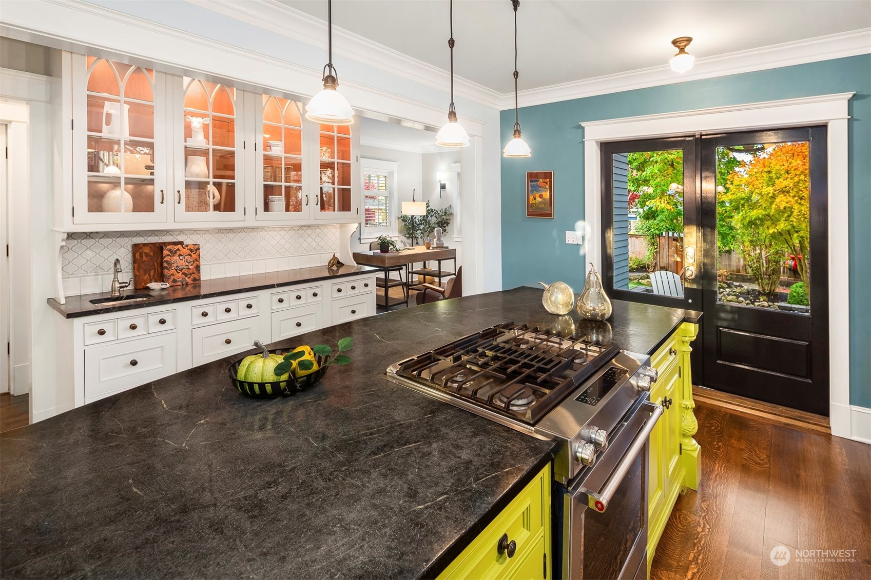 5636 Keystone Place North Seattle, WA 98103 - Photo 12 of 40 Gallery Image 12