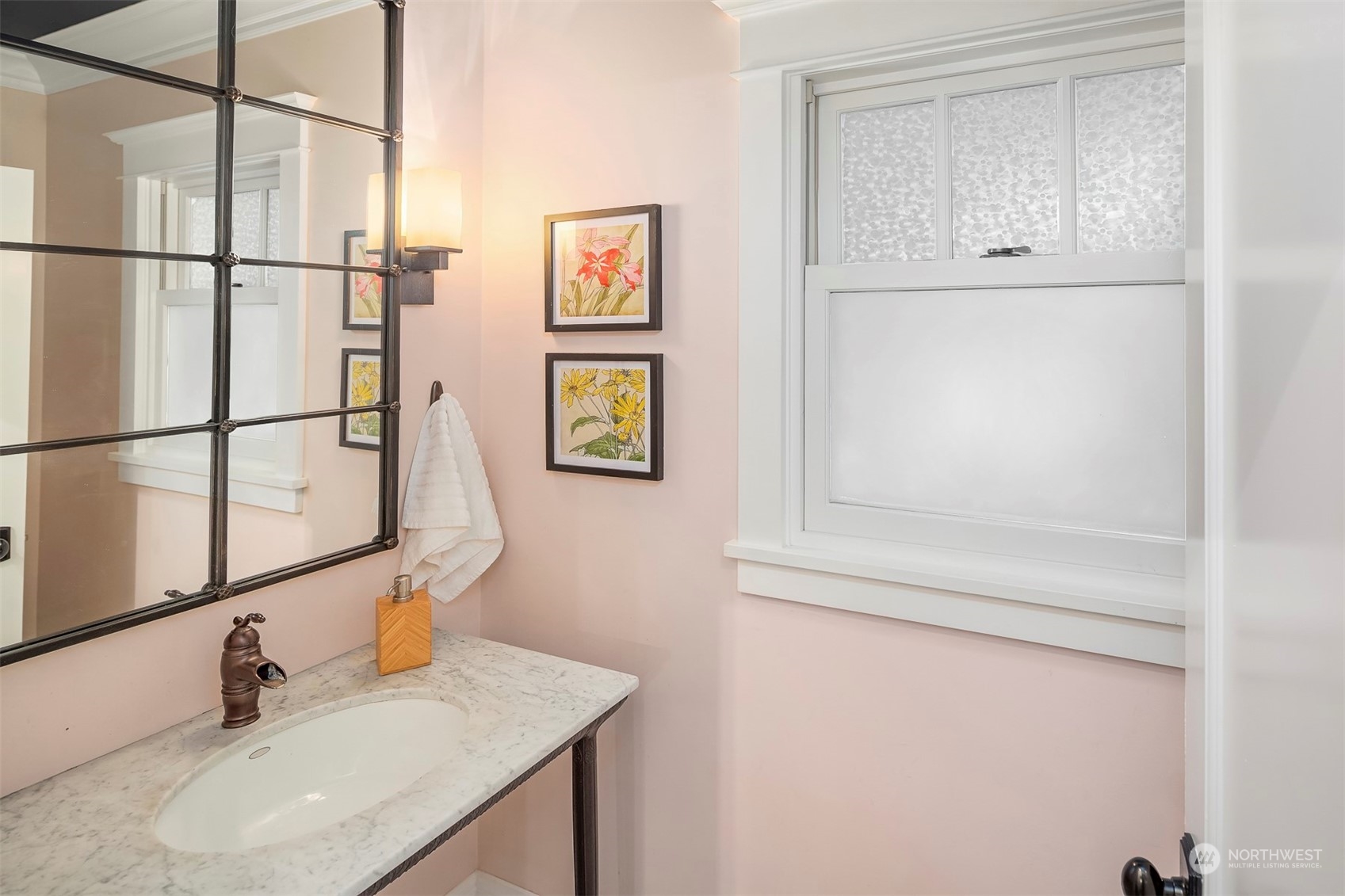 5636 Keystone Place North Seattle, WA 98103 - Photo 15 of 40 Gallery Image 15
