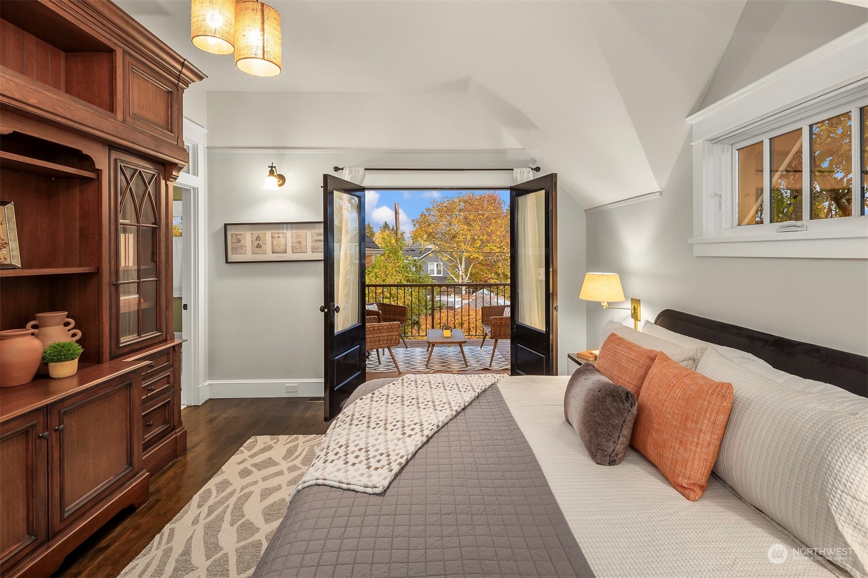 5636 Keystone Place North Seattle, WA 98103 - Photo 16 of 40 Gallery Image 16