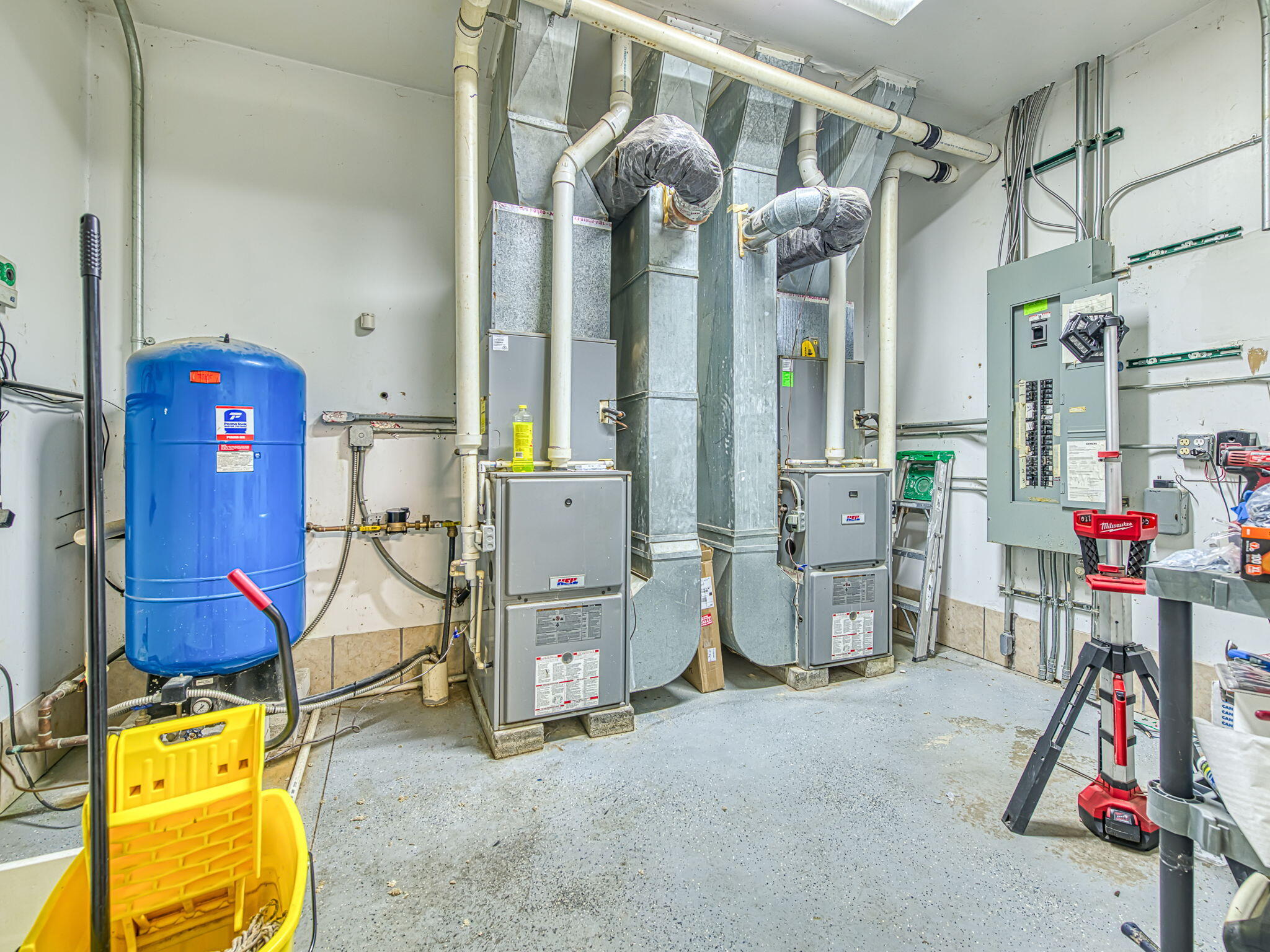 14197 South Telegraph Road Monroe, MI 48161 - Photo 13 of 37 12-web-or-mls-14197 S Telegraph-146_38