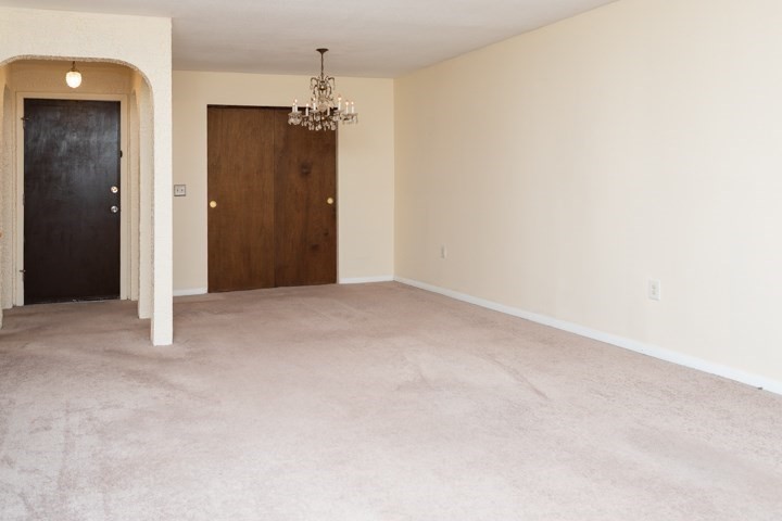 11 Shadowbrook Lane, Unit 9 Milford, MA 01757 - Photo 4 of 20