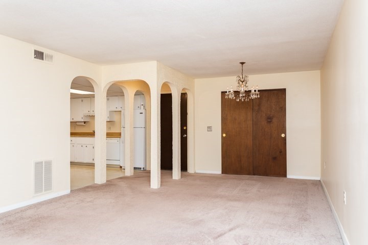 11 Shadowbrook Lane, Unit 9 Milford, MA 01757 - Photo 5 of 20