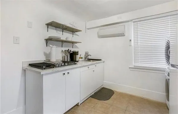 $1,250 | 4820 Elysian Fields Avenue, Unit B, New Orleans, LA 70122