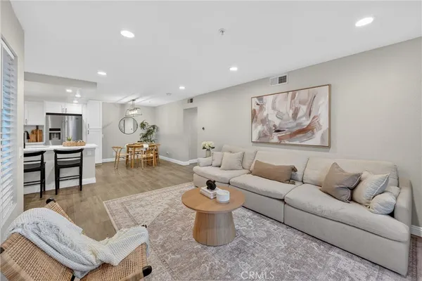 $745,000 | 2800 Keller Drive, Unit 43, Tustin, CA 92782