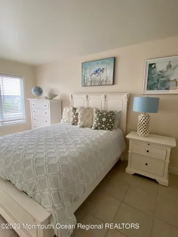 a close up view of washer and dryer