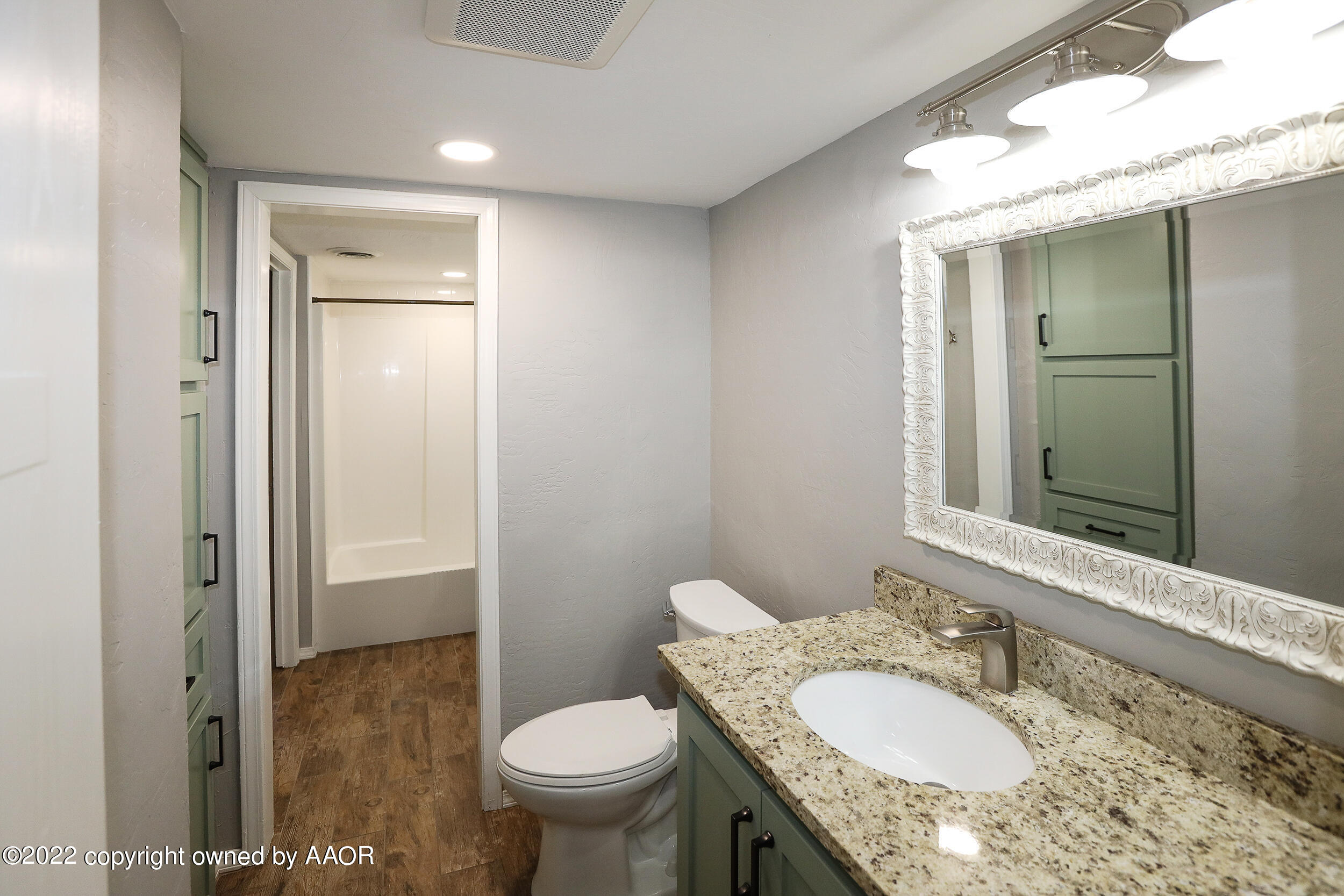 6129 Belpree Road Amarillo, TX 79106 - Photo 17 of 28 Bathroom Downstairs