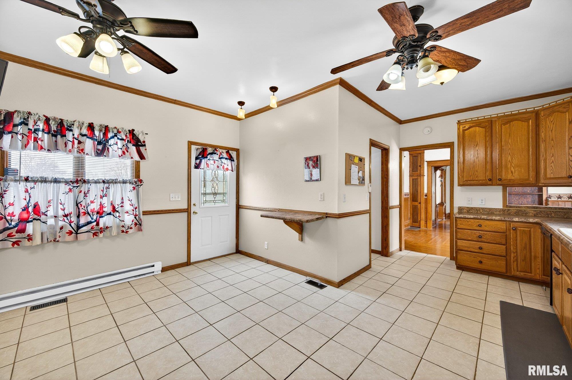 337 West Chestnut Street Oneida, IL 61467 - Photo 18 of 45