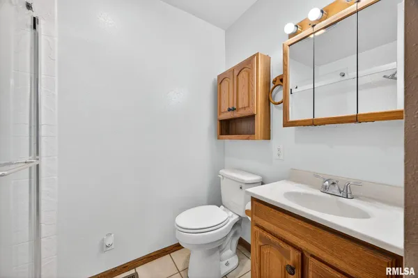 $250,000 | 337 West Chestnut Street, Oneida, IL 61467